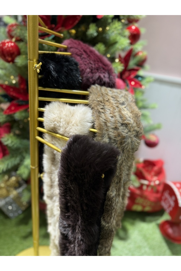 Conjunto Pelo. Varios. Color: blanco roto, maquillaje, negro, granate, marron