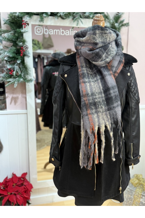 Bufanda Franela Cuadros. Inicio. Color: negro, verde, celeste, beige, naranja