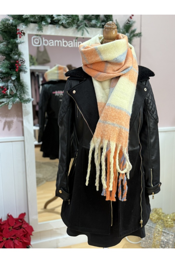 Bufanda Franela Cuadros. Inicio. Color: negro, verde, celeste, beige, naranja