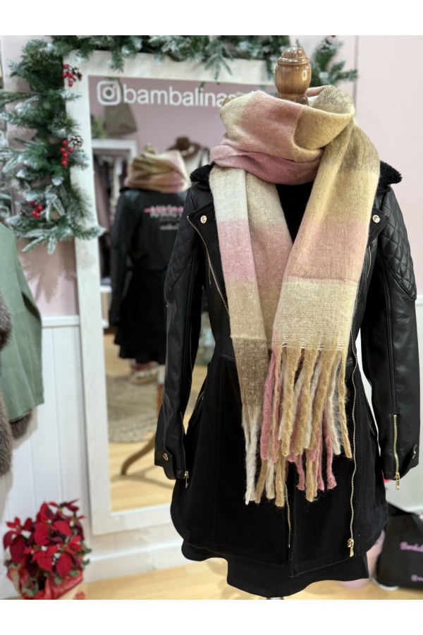 Bufanda Multicuadros. Pañuelos /Bufandas. Color: azul pastel, rosa | Bambalinas