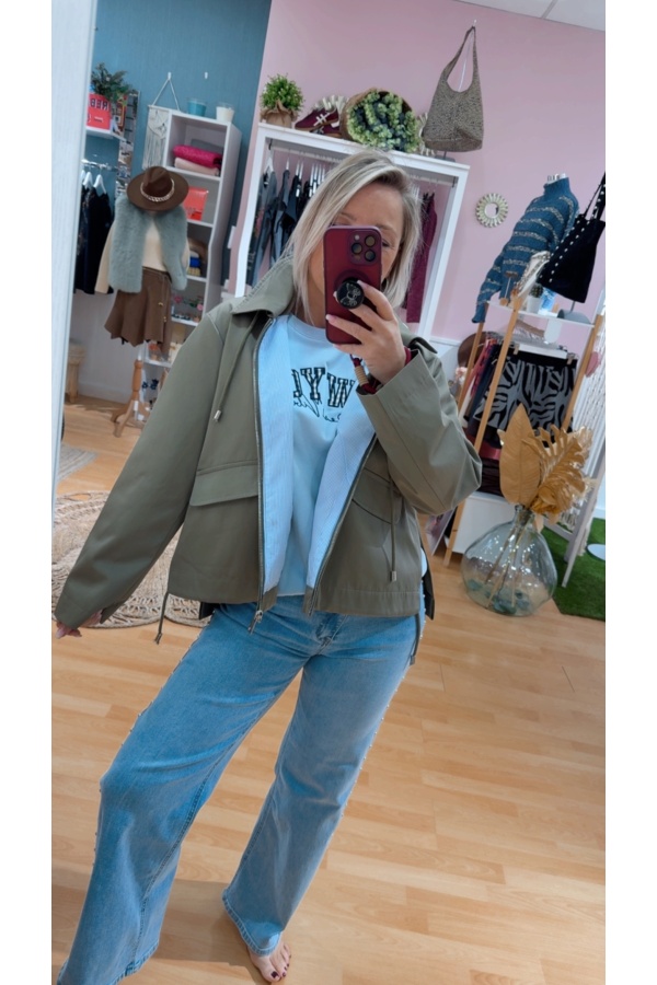 Parka Primavera Kaki. Prenda exterior. Tallas: l/xl, s/m | Bambalinas Closet