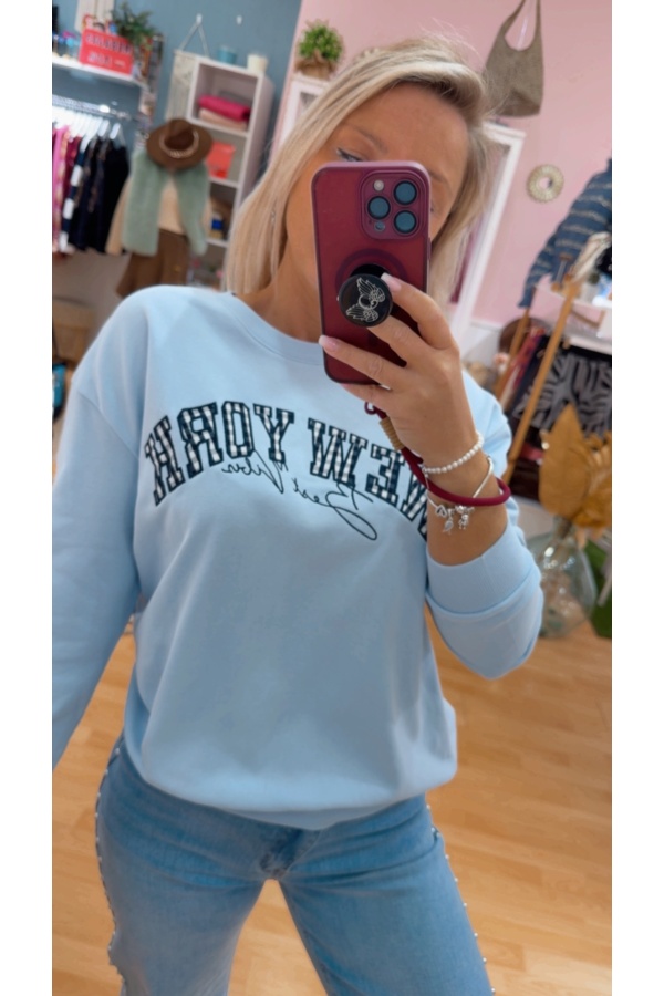 Sudadera New York Celeste. Sueters / Jersey. Tallas: m, l, s | Bambalinas Closet