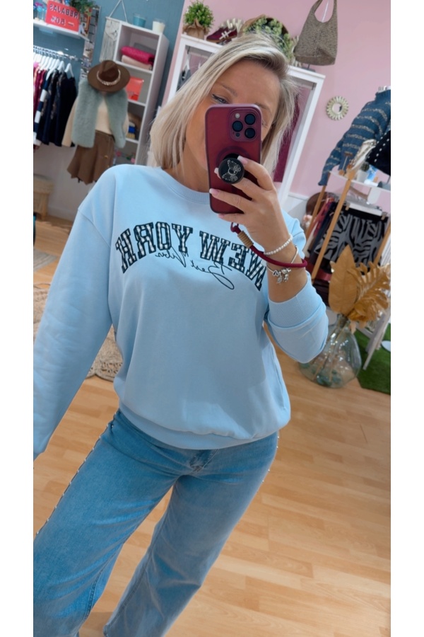 Sudadera New York Celeste. Sueters / Jersey. Tallas: m, l, s | Bambalinas Closet