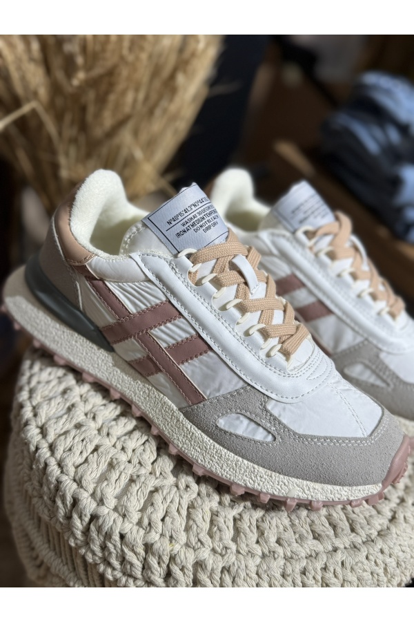 Deportiva Spring. Deportivas. Tallas: 35, 36, 37, 38, 39, 40 | Bambalinas Closet