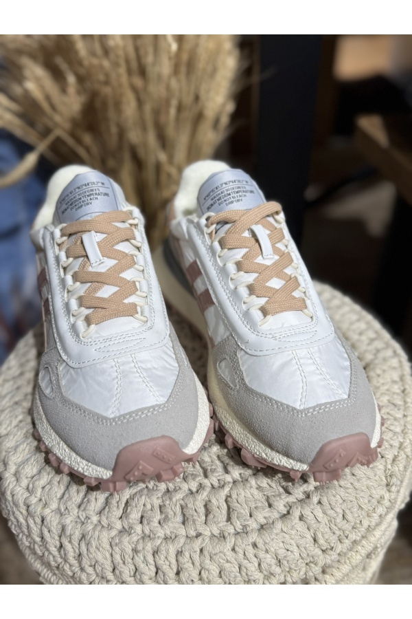 Deportiva Spring. Deportivas. Tallas: 35, 36, 37, 38, 39, 40 | Bambalinas Closet