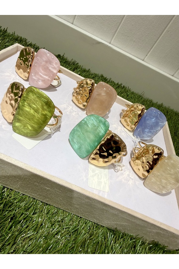 Pulsera Agua. Bisuteria. Color: verde kaki, verde mint, azul cielo, rosa, marfil