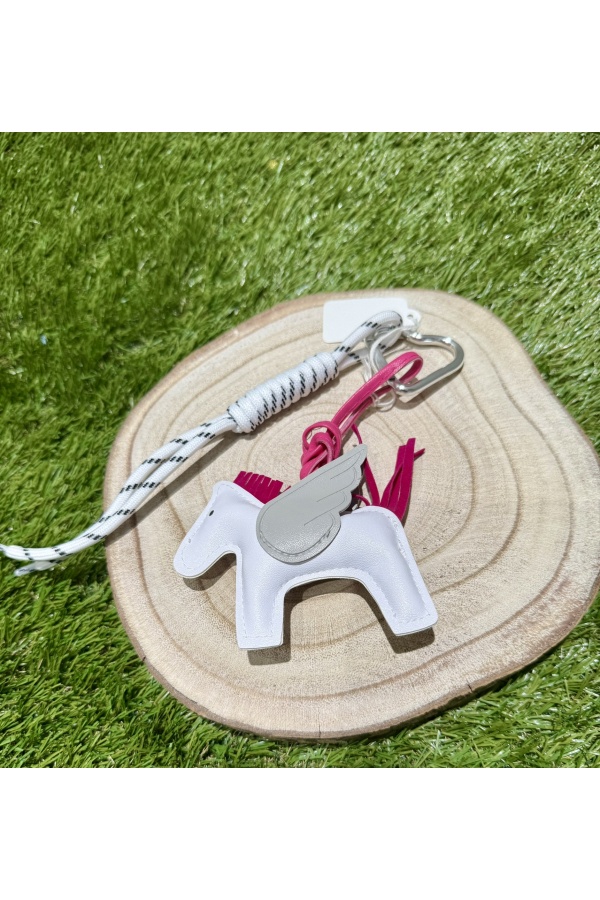 LLavero Pegaso. Varios.  | Bambalinas Closet