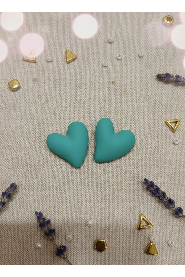 Pendiente Corazon. Bisuteria. Color: blanco, verde turquesa, rosa | Bambalinas