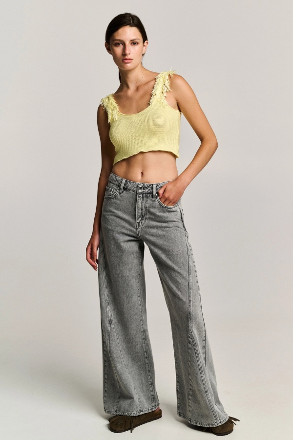 Top Flecox. Inicio. Color: negro, amarillo pastel, verde militar; Tallas: s, m, l