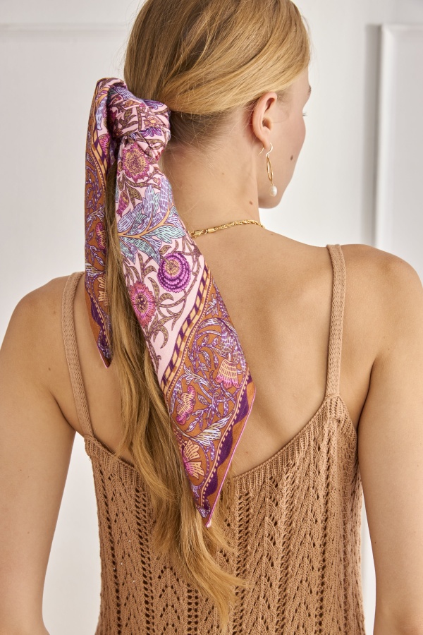 Pañuelo Nura. Accesorios NKN.  | Bambalinas Closet