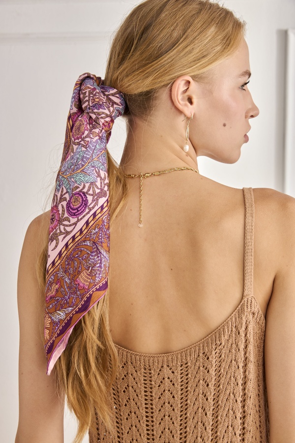 Pañuelo Nura. Accesorios NKN.  | Bambalinas Closet