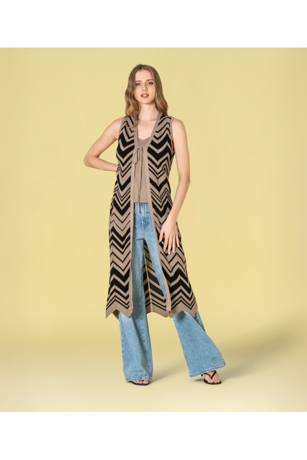 Chaleco Zig Zag. Inicio. Color: buganvilla, negro; Tallas: xs/s, s/m | Bambalinas