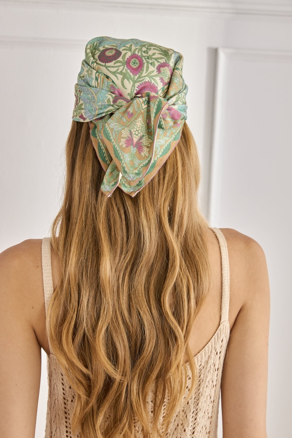 Pañuelo Botanico. Accesorios NKN.  | Bambalinas Closet