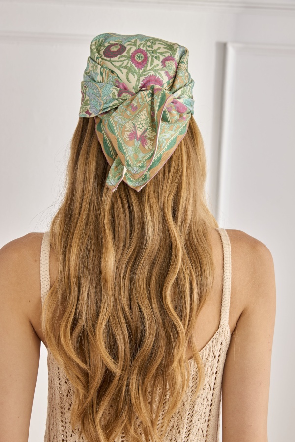 Pañuelo Botanico. Accesorios NKN.  | Bambalinas Closet