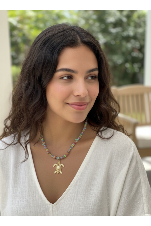 Collar Tortuga Marina. Bisuteria. Color: rojo, turquesa, mandarina, beige