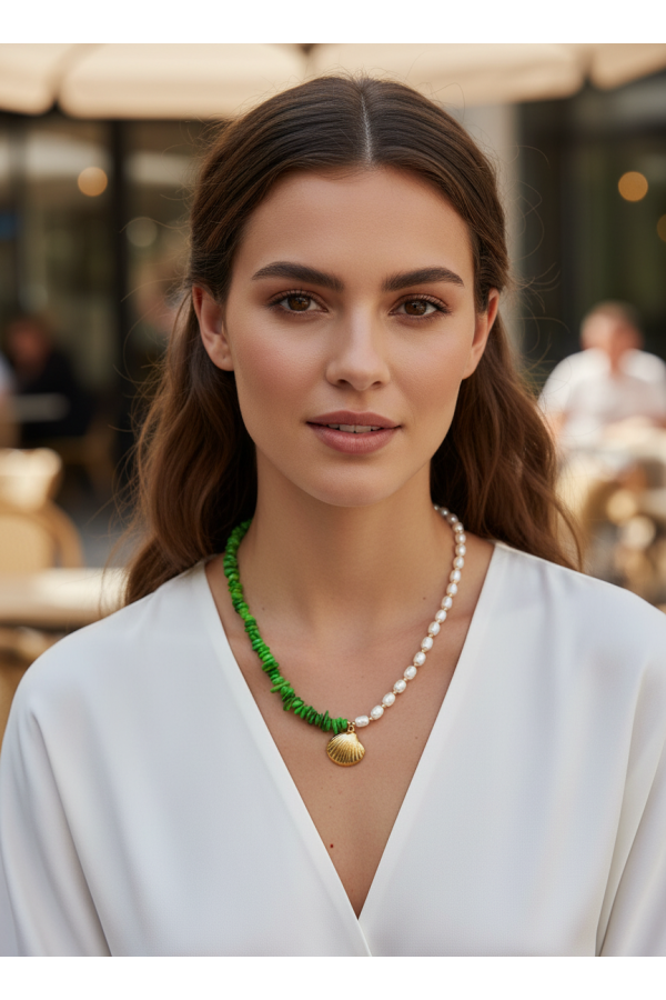Collar Concha Esmeralda. Bisuteria.  | Bambalinas Closet