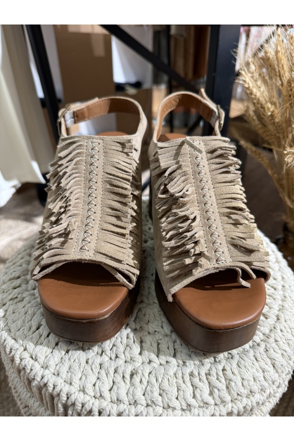 Cuñas Flecos. Cuñas. Tallas: 36, 37, 38, 39, 40 | Bambalinas Closet