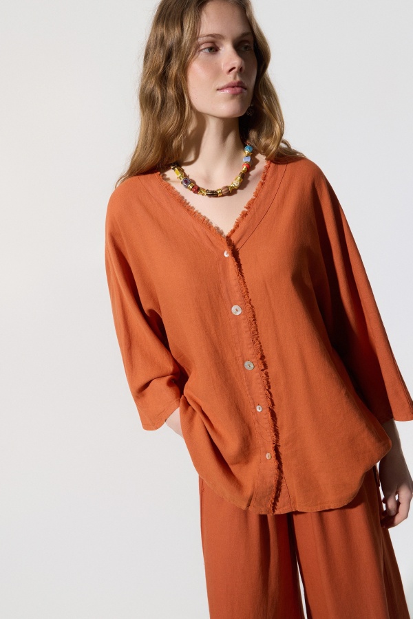 Blusa Ambar. Camisetas / Camisas BSB. Tallas: talla unica | Bambalinas Closet