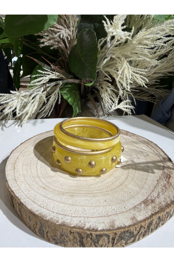 Pulseras Amaral. Bisuteria. Color: amarillo, beige, rosa | Bambalinas Closet