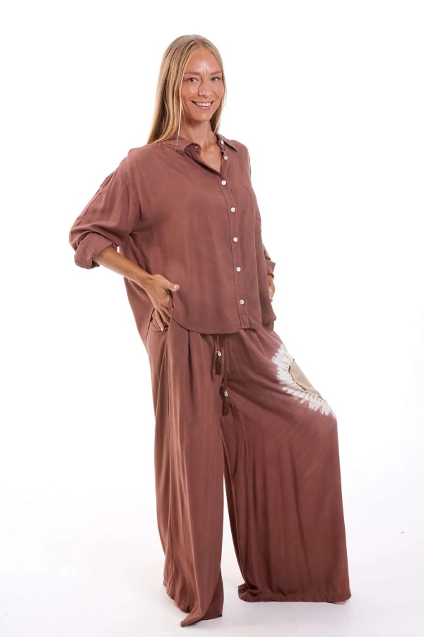 Camisa Alika. Camisas / Tops/Chalecos. Color: marron chocolate, turquesa; Tallas: