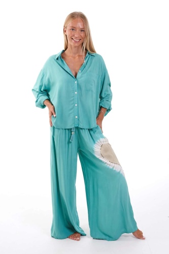 Camisa Alika. Camisas / Tops/Chalecos. Color: marron chocolate, turquesa; Tallas: