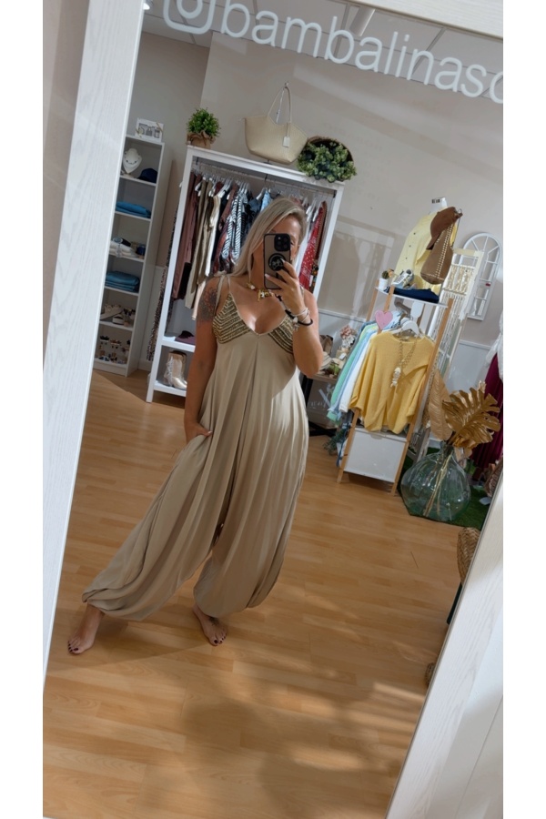 Mono Aciron. Monos / Conjuntos. Color: blanco, beige, negro; Tallas: talla unica