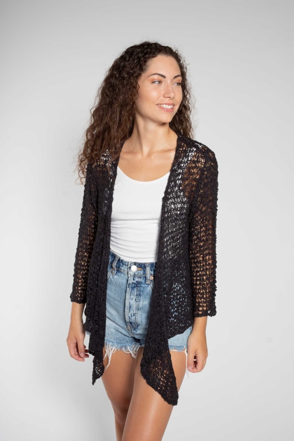 Chaqueta Nemea. Kimonos / chaquetas. Color: blanco roto, camel, negro; Tallas: