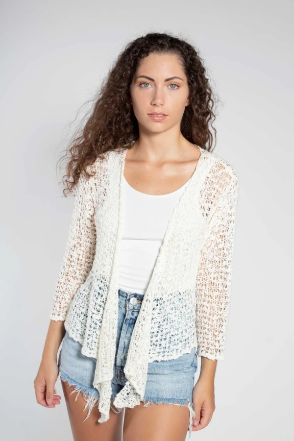 Chaqueta Nemea. Kimonos / chaquetas. Color: blanco roto, camel, negro; Tallas: