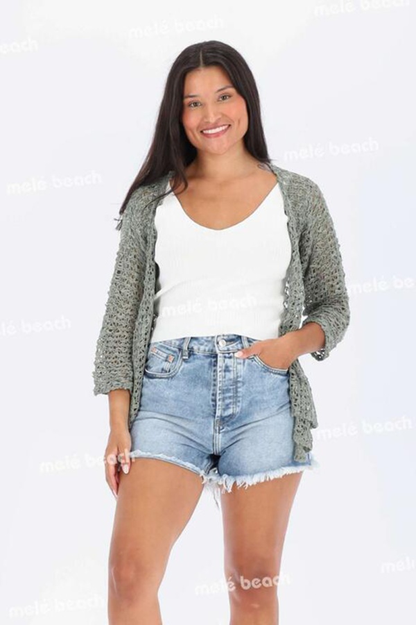 Chaqueta Nemea. Kimonos / chaquetas. Color: negro, blanco roto, camel, verde