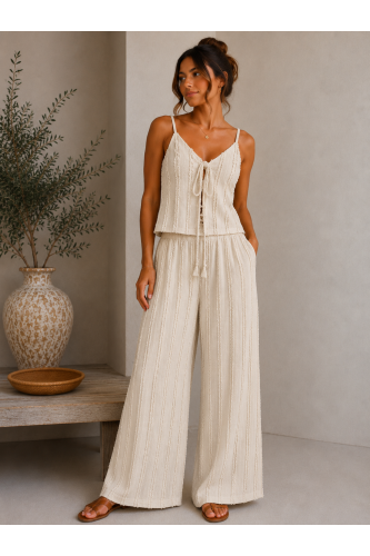 Conjunto Summer. Monos / Conjuntos. Color: marron chocolate, crudo; Tallas: talla