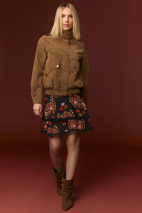 Chaqueta Wembley. Prenda exterior. Tallas: s, m, l, xs | Bambalinas Closet