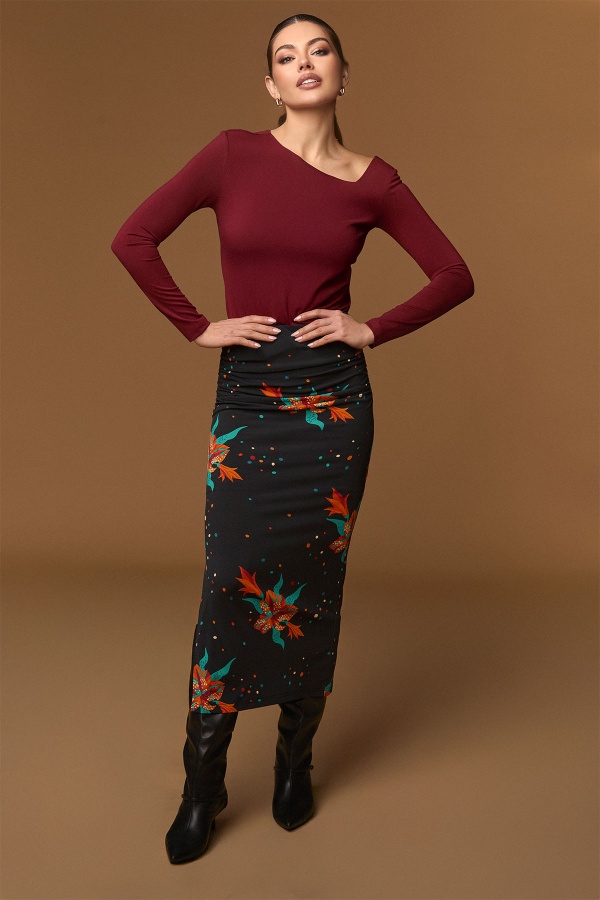 Top Red Tower. Inicio.  | Bambalinas Closet