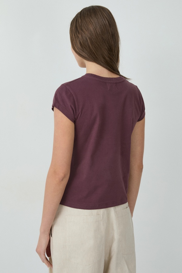 Camiseta Angel Berenjena. Inicio.  | Bambalinas Closet