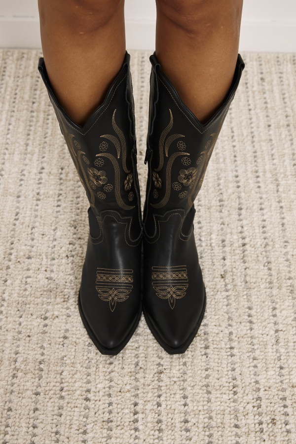 Bota Lorvex. Accesorios NKN. Tallas: 36, 37, 38, 39, 40, 41 | Bambalinas Closet