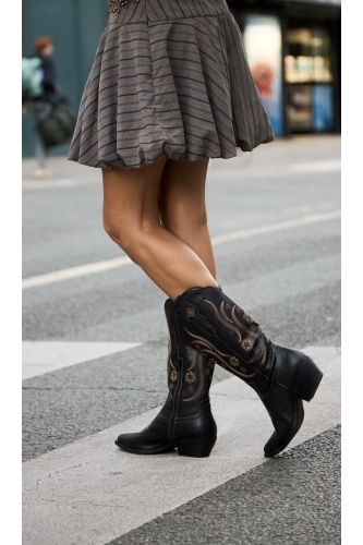 Bota Lorvex. Accesorios NKN. Tallas: 36, 37, 38, 39, 40, 41 | Bambalinas Closet