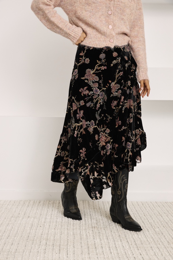 Falda Astri. Partes de abajo NÜD Y NKN. Tallas: 38, 40, 36 | Bambalinas Closet