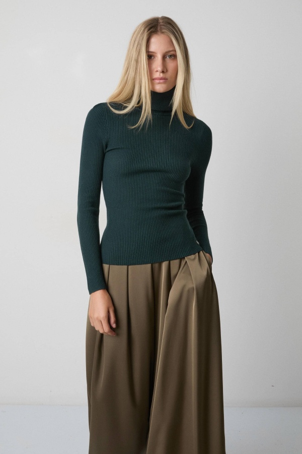 Sueter Basico Cuello. Inicio.  | Bambalinas Closet