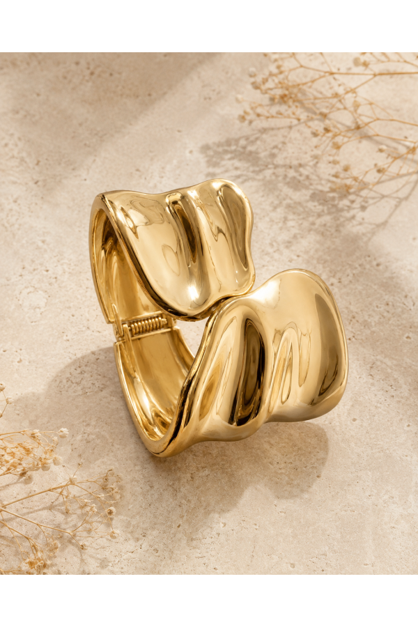 Brazalete Dorado. Bisuteria.  | Bambalinas Closet