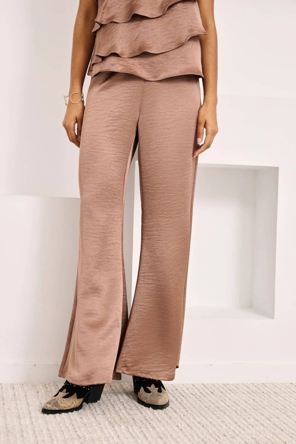 Pantalón Iera. Partes de abajo NÜD Y NKN. Tallas: 36, 38, 40, 34 | Bambalinas
