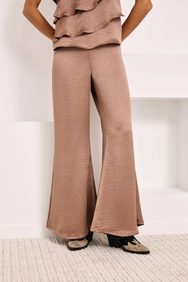 Pantalón Iera. Partes de abajo NÜD Y NKN. Tallas: 36, 38, 40, 34 | Bambalinas
