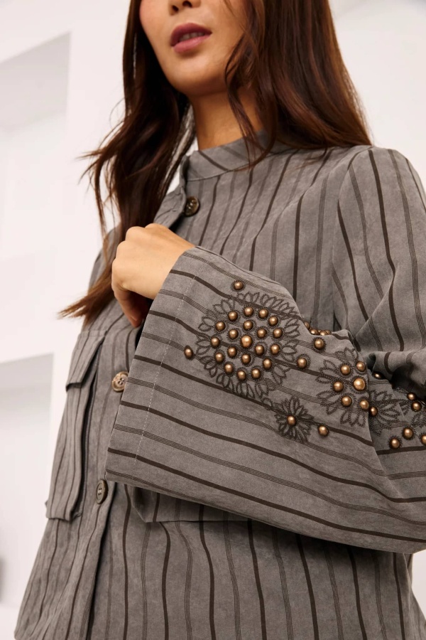 Chaqueta Tilza. Prenda exterior NUD & NKN. Tallas: s, m, l, xs | Bambalinas Closet