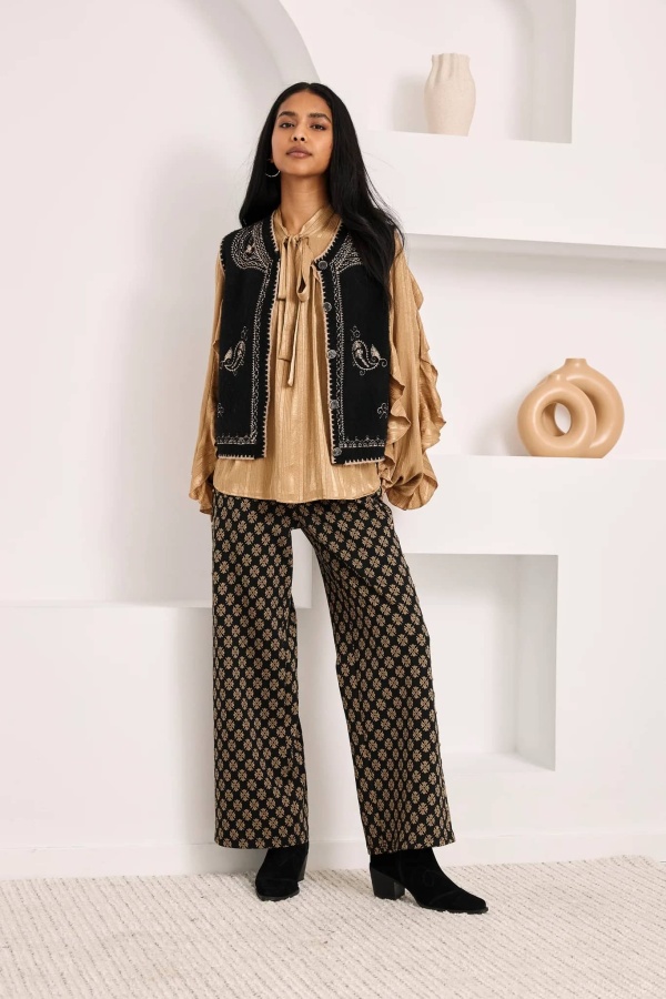 Chaleco Leocis. Prenda exterior NUD & NKN. Tallas: m/l, s/m | Bambalinas Closet