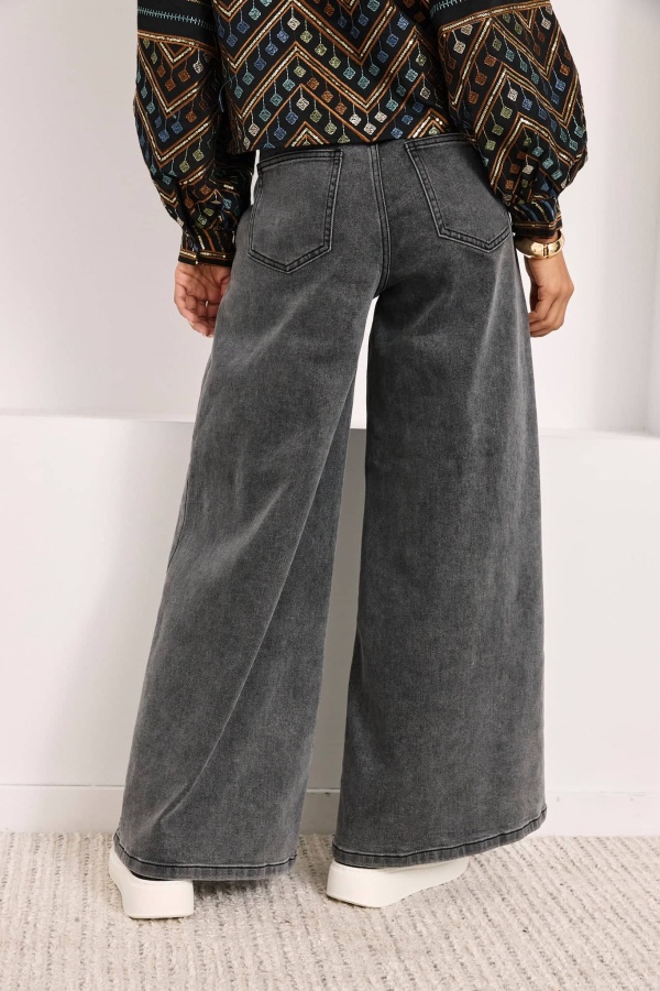 Pantalon Tarvin. Partes de abajo NÜD Y NKN. Tallas: 36, 38, 40, 34 | Bambalinas