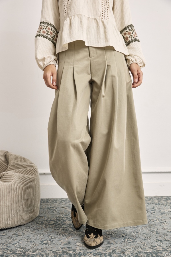 Pantalón Tori. NOVEDADES. Tallas: 38, 40, 36 | Bambalinas Closet