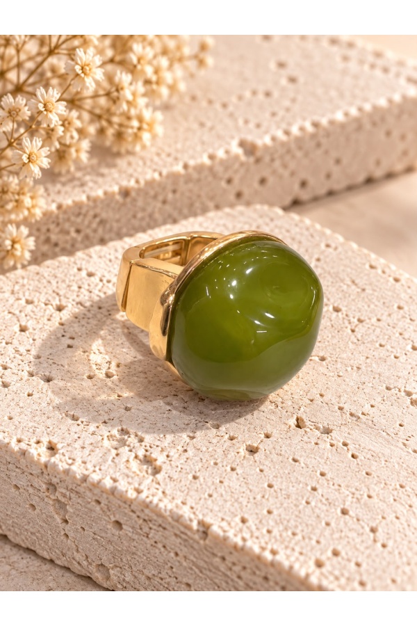 Anillo Mara. Bisuteria. Color: verde kaki, marron chocolate | Bambalinas Closet