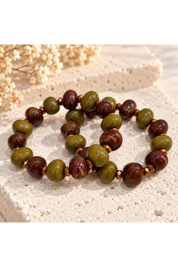 Pulsera Combinada. Bisuteria. Color: burdeos, verde kaki, marron chocolate |