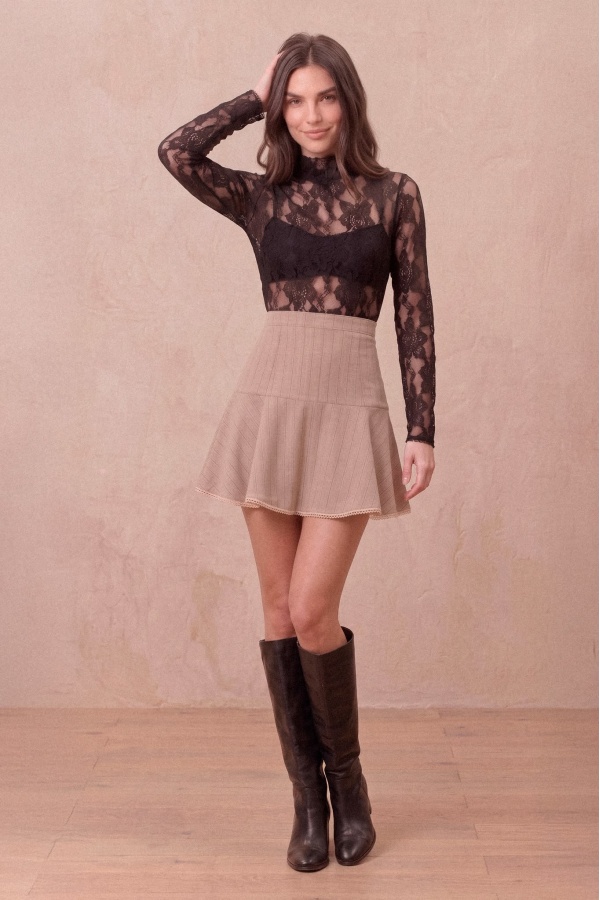 Falda Dafne Beige. Inicio.  | Bambalinas Closet