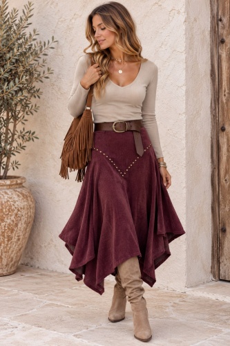 Falda Tachas Granate. Faldas Basic.  | Bambalinas Closet