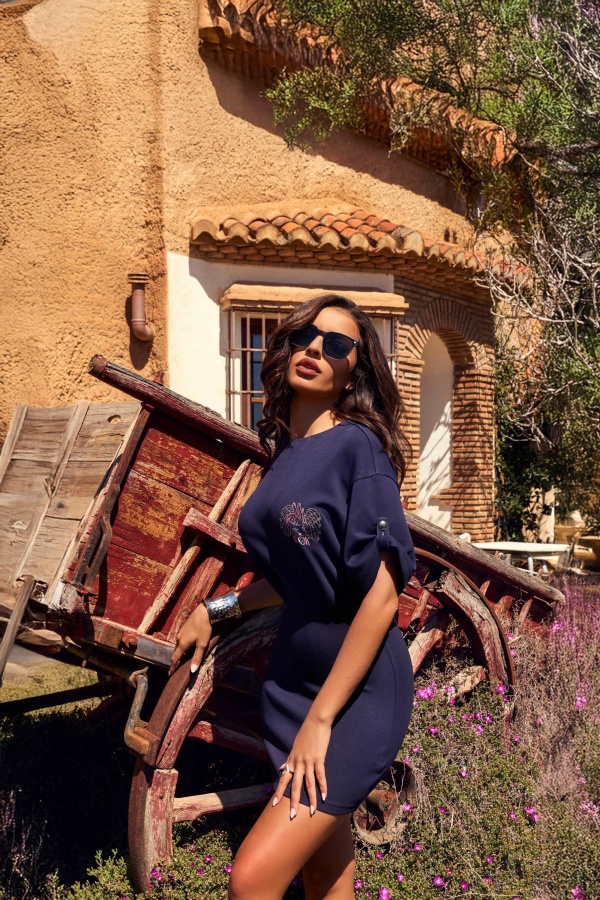 Vestido Aven Camaleonica. Vestidos / Conjuntos C. Tallas: s, m, l, xs |