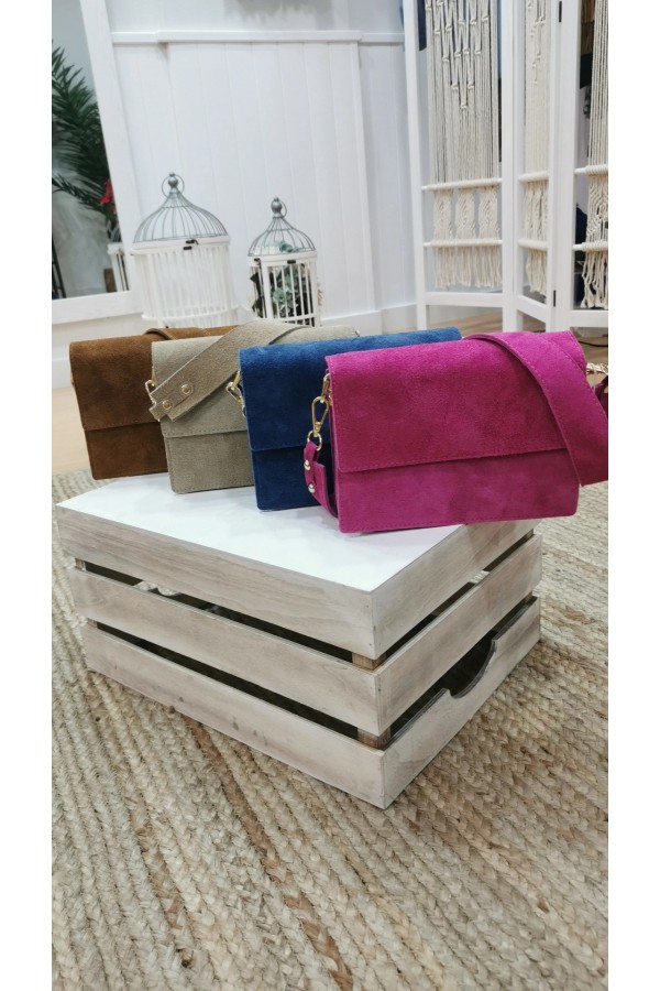 Bolso Olivia. Bolsos. Color: verde kaki, denim claro, camel, taupe, fucsia |